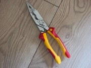 WIHA 8in1 Szczypce dla elektryka VDE Wielofunkcyjne Ściągacz izolacji