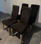 Komplet 4 krzeseł w kolorze czarnym - tapicerowane