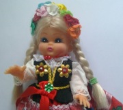 Lalka  - krakowianka w oryginalnym stroju  17cm