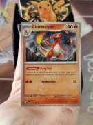 Charmeleon (PAF 008) Paldean Fates Karta Pokemon