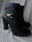 Botki damskie czarne Buffalo