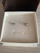 Srebrne kolczyki serduszka Aparat