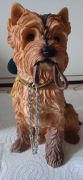 FIGURKA PSA YORKSHIRE TERRIER SPACER LEONARDO COLLECTION LESSER&PAVEY LTD