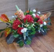 Wiązanka kompozycja stroik na grób mostek z siatką