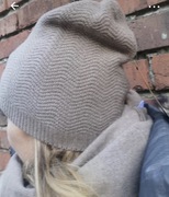 Brązowa czapka Kaszmir 10% merynos 90% nowa