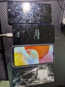Zestaw uszkodzonych telefonów samsung