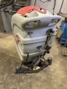 Szorowarka Comac Abila 45B bateryjna