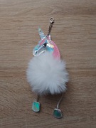 Brelok pompon futerko jednorożec biały 