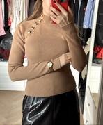 ZARA prążkowany golf półgolf sweter z golfem złote guziki prążki brązowy