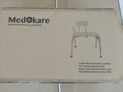 Ławka pod prysznic z oparciem 