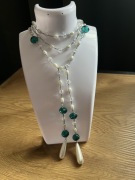 Naszyjnik robiony na szydełku