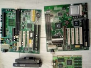 Stare płyty głowne i procesory Pentium.