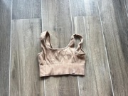 Sprzedam top sportowy Calzedonia