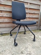 Krzesło Profim Raya 23H biurowe Dostępne 9 sztuk 