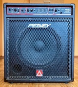 Kombo basowe Peavey TKO115