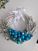 Wianek świąteczny na drzwi