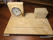 Marmurowy przybornik/kalamarz/organizer z zegarem.