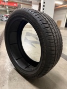Opona Pirelli Scorpion Zero All Season 255/40/21 volvo 23rok 7mm USA