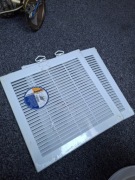 3xKratka Wentylacijna 300x300 + 1xAwenta Anemostat Metalowy