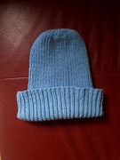 Czapkan beanie wełniana wełna wool handmade niebieska błękitna light blue