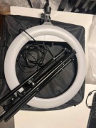 Lampa pierścieniowa LED ze statywem – 46 centymetrów