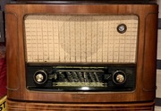 Retro antyk vintage radio Stolica dla konesera