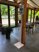 Stojak do dezynfekcji