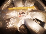 4 oryginalne kołpaki do yarisa 14 ,  2 szt nowe 