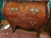 Komoda z marmurowym blatem