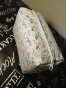 Kosmetyczka materiałowa ręcznie szyta duża zielona 