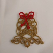 Koronkowa dekoracja na choinkę Złoty dzwonek