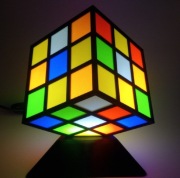 Lampa nocna dekoracyjna Kostka Rubika 