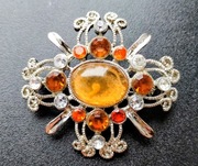 LICYTACJA BROSZKA  Kamienie naturalne 16 SZLIF DIAMENTU-BRYLANTU Srebrna 