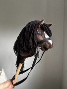 Gniady Hobby Horse A5 - nowy, z akcesoriami