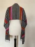 Szalik damski w pepitkę firmy Fraas nowy