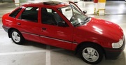 Ford Escort czerwony
