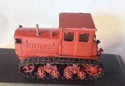 Traktor DT-54 1:43