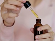 Bio olejek do ciała i włosów z awokado, czarnuszki i ekstrakt z malin.