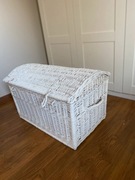 Biały kosz wiklinowy koszyk kufer skrzynia 