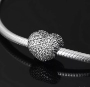 Pandora moments łańcuszek zabezpieczający klips serce pave cyrkonie biale