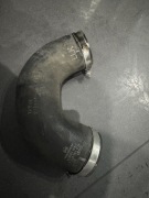 Audi Q7 rura wąż intercoolera 4L0145972A