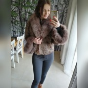 Piękne brązowe futro kozy lisy 