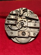 Antyczny mechanizm zegarka kieszonkowego, prawdopodobnie szwajcarskiego