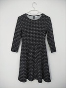 Sukienka czarna H&M 34 XS rozkloszowana dżersejowa prosta mini krótka