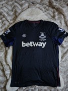 Koszulka Umbro West Ham United z sezon 2015/2016 Rozmiar L boleyn 15 / 16