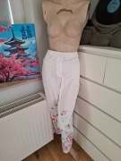 XXXL 46 BPC Selection bonprix białe różowe spodnie w kwiaty print wiosenne