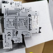 Przekaźnik 700-HLT1Z24X Allen Bradley 