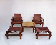 Zestaw Safari. Drewno i skóra. Fotele, pufy, Stolik lata 70