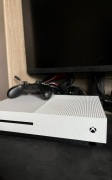 Xbox One S 1TB!!