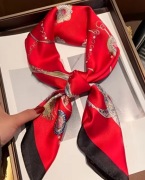 Apaszka chusta gawroszka klasyczna 70x70 cm vintage satynowa gładka